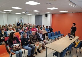 Primera charla informativa del Plan General de Ordenación de Llanera en la Casa de Cultura de Lugo