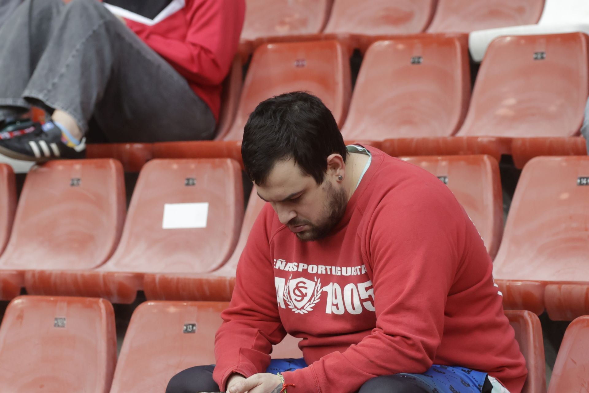 Fotos | ¿Estuviste en El Molinón en el Sporting de Gijón - Eibar? ¡Búscate!