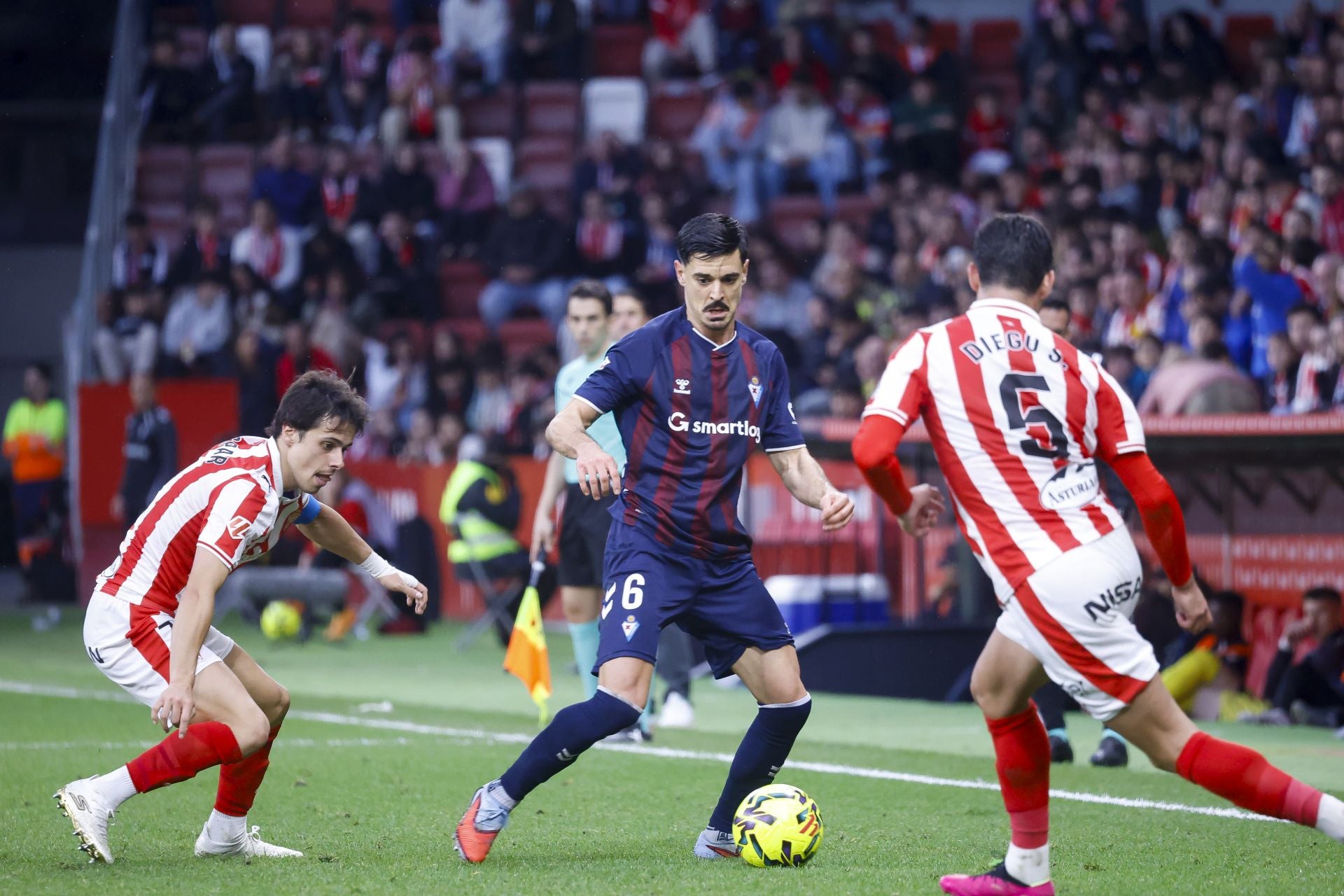 Las mejores jugadas del Sporting de Gijón 1-1 Eibar, en imágenes