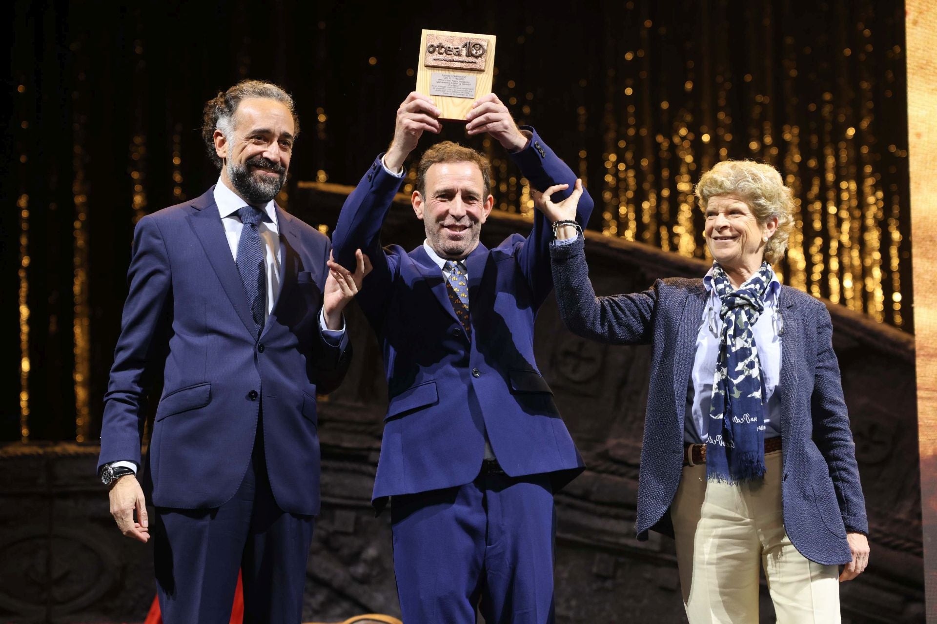 La fiesta de Otea y despedida de Almeida en imágenes