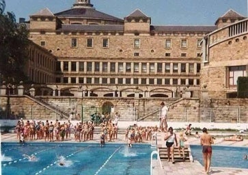 Las fotos de las piscinas de la Universidad Laboral de Gijón cuando estaban en uso
