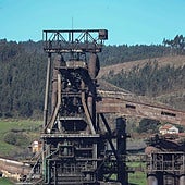 Uno de los dos hornos altos de Arcelor en la planta de Gijón.