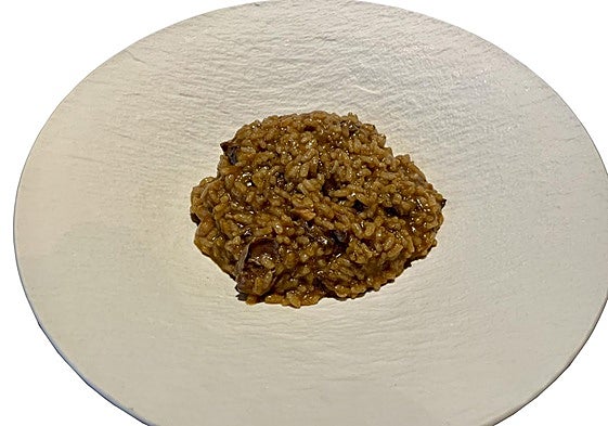 Arroz meloso con liebre.