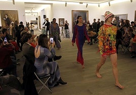 La fusión entre moda y arte: la Pasarela Campoamor se despide en Oviedo