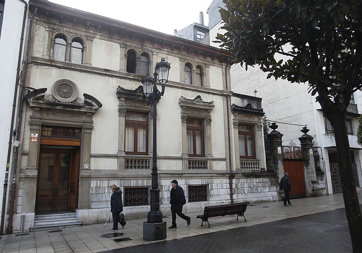 El palacete de Pérez de la Sala, en venta por 2,3 millones de euros.