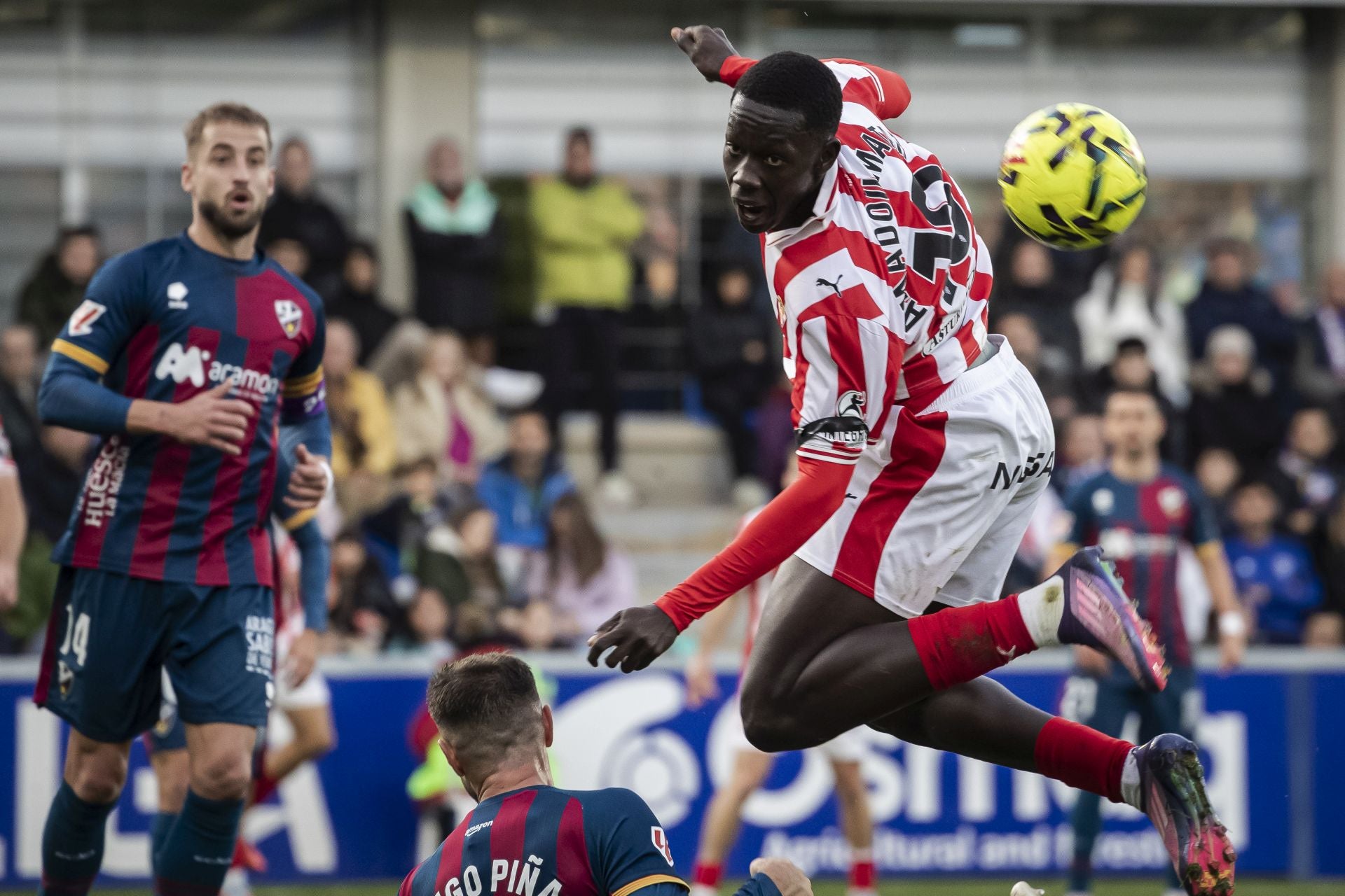 Las mejores imágenes del Huesca 2-0 Sporting de Gijón