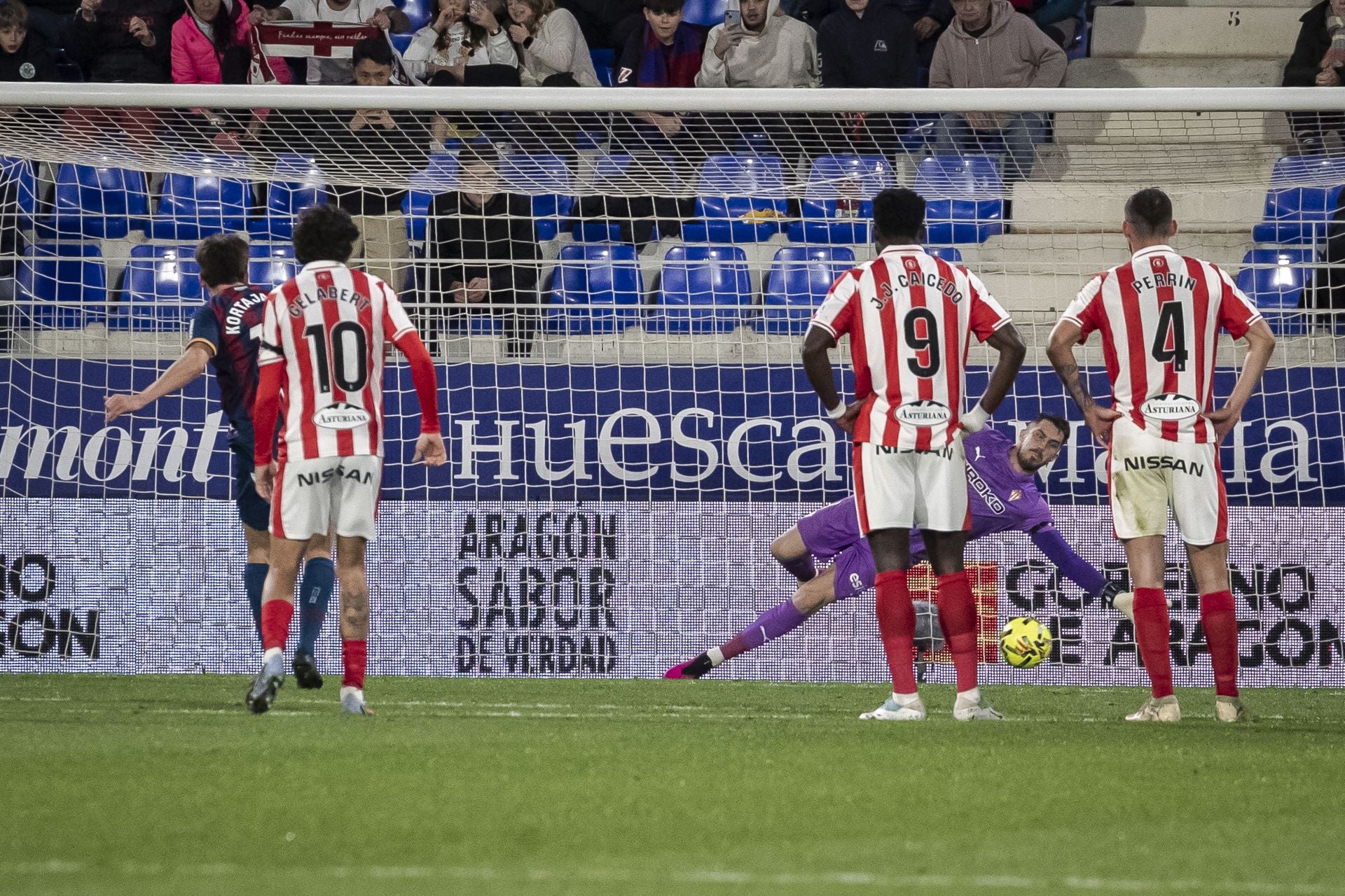 Las mejores imágenes del Huesca 2-0 Sporting de Gijón