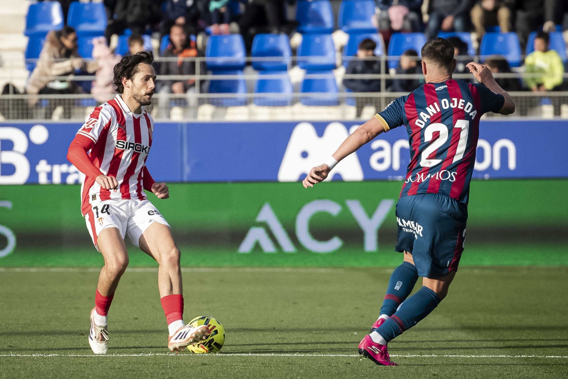 Las mejores imágenes del Huesca 2-0 Sporting de Gijón