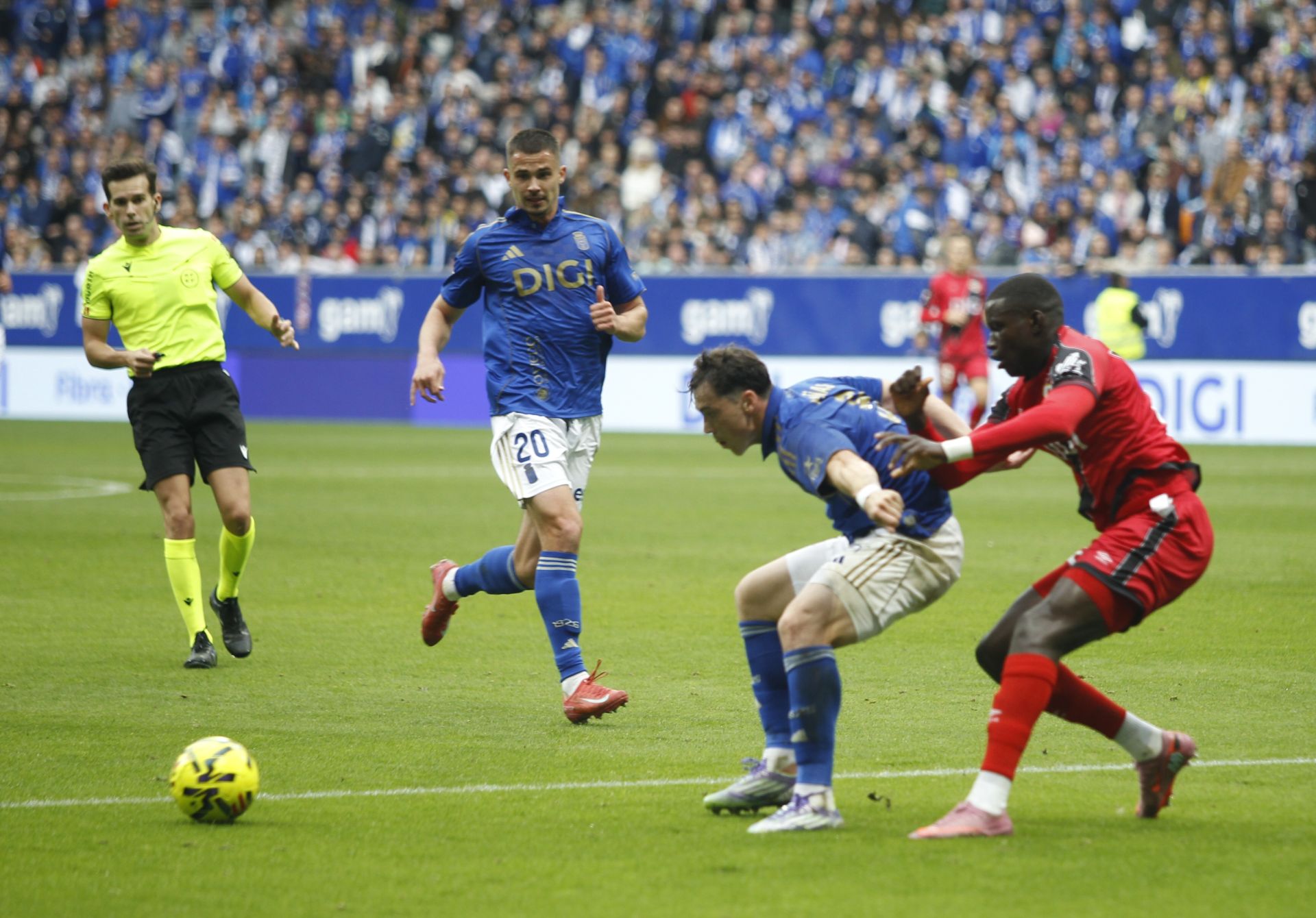 Las mejores imágenes del Real Oviedo 0-0 Rayo Vallecano