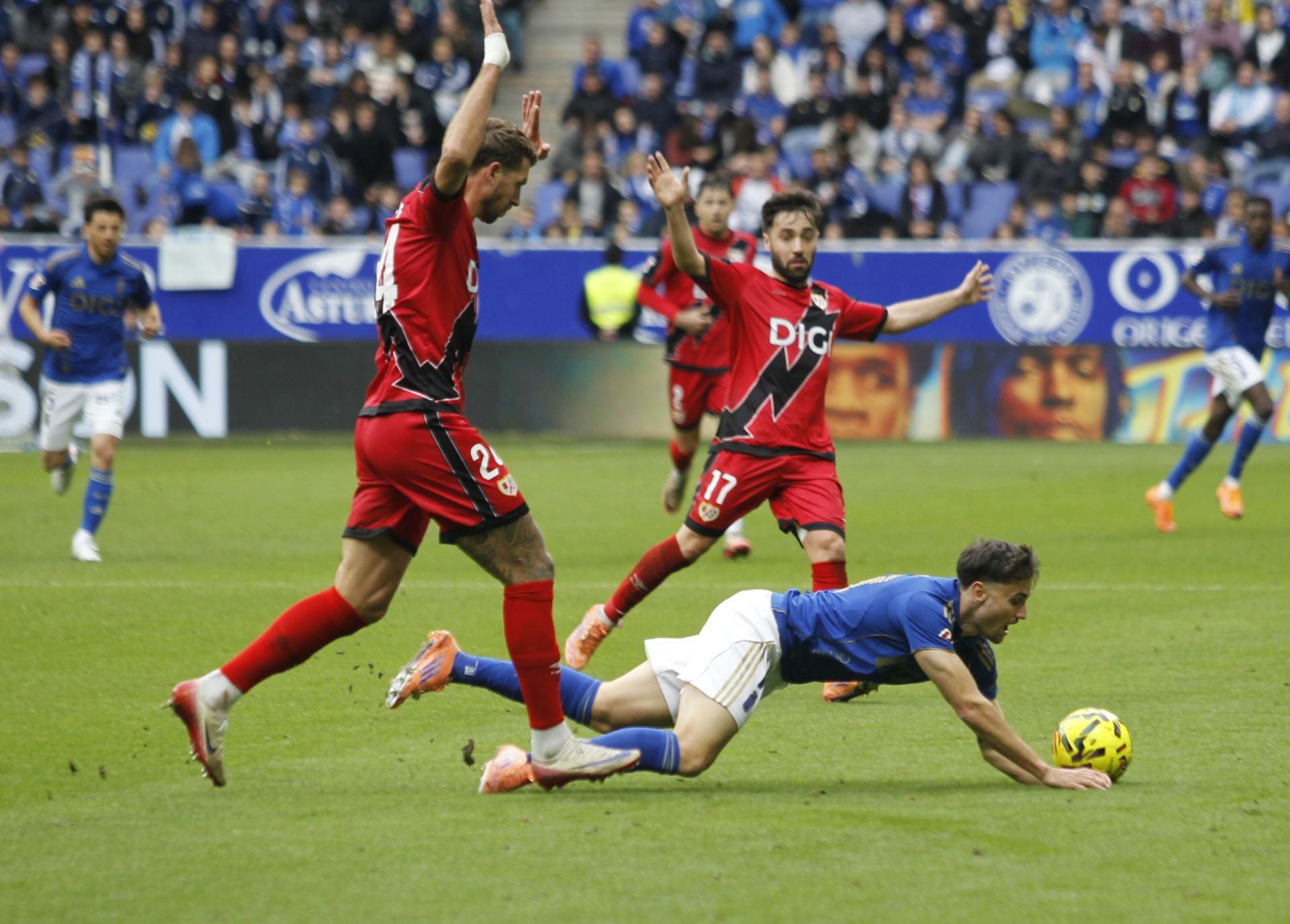 Las mejores imágenes del Real Oviedo 0-0 Rayo Vallecano