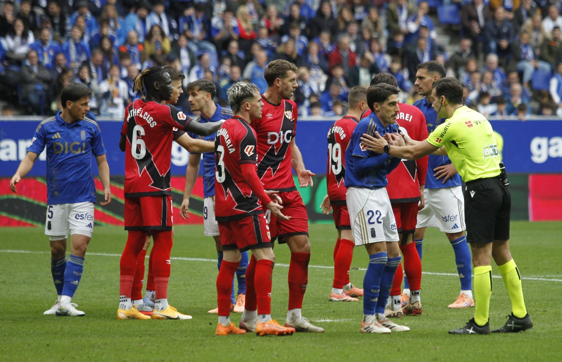 Las mejores imágenes del Real Oviedo 0-0 Rayo Vallecano