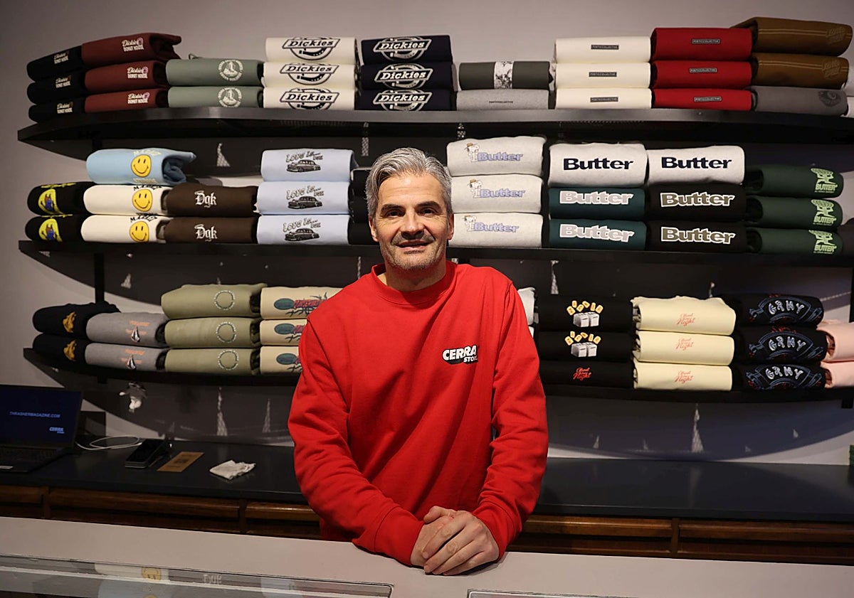 Imagen principal - José Cerra, de Cerra Store; Miguel Ángel del Río, de Natural World; y Andrea González, de Panrís esperan una buena campaña.