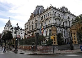 Palacio de la Junta General del Principado de Asturias, en la calle Fruela de Oviedo.