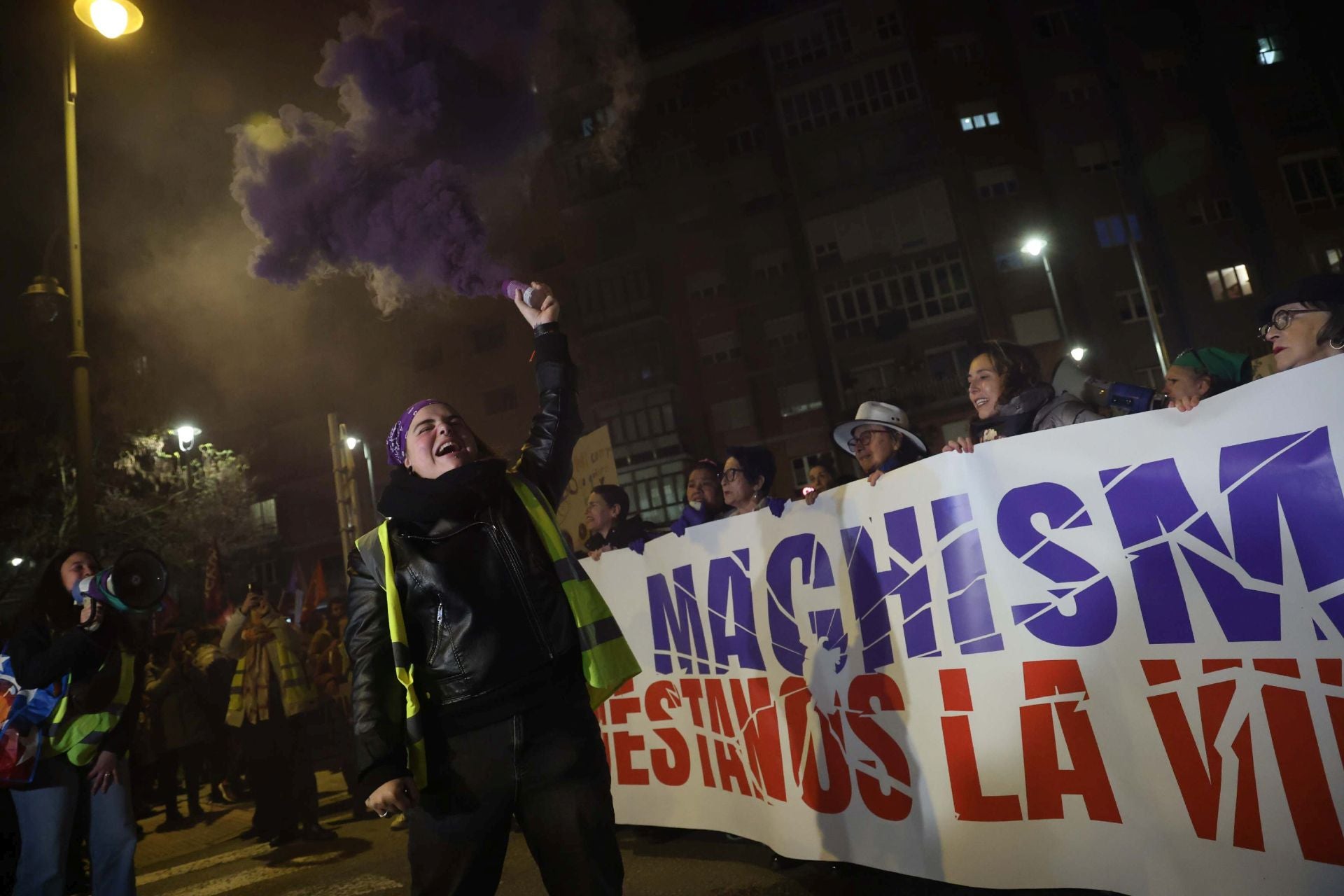 La manifestación contra la violencia machista en Avilés en imágenes
