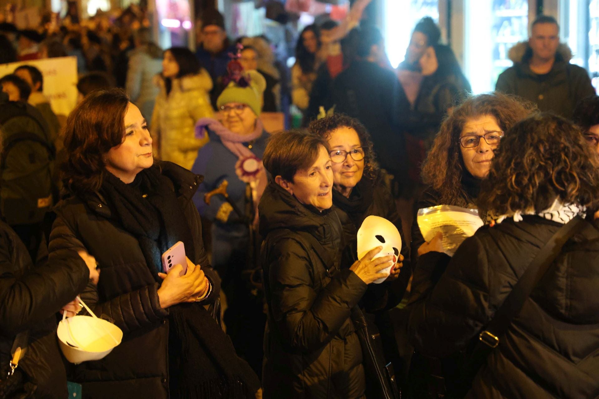 La manifestación contra la violencia machista en Avilés en imágenes