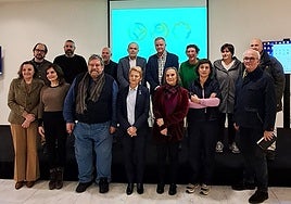 Los miembros del Consejo de la Capitalidad Oviedo 2031, en el Calatrava.