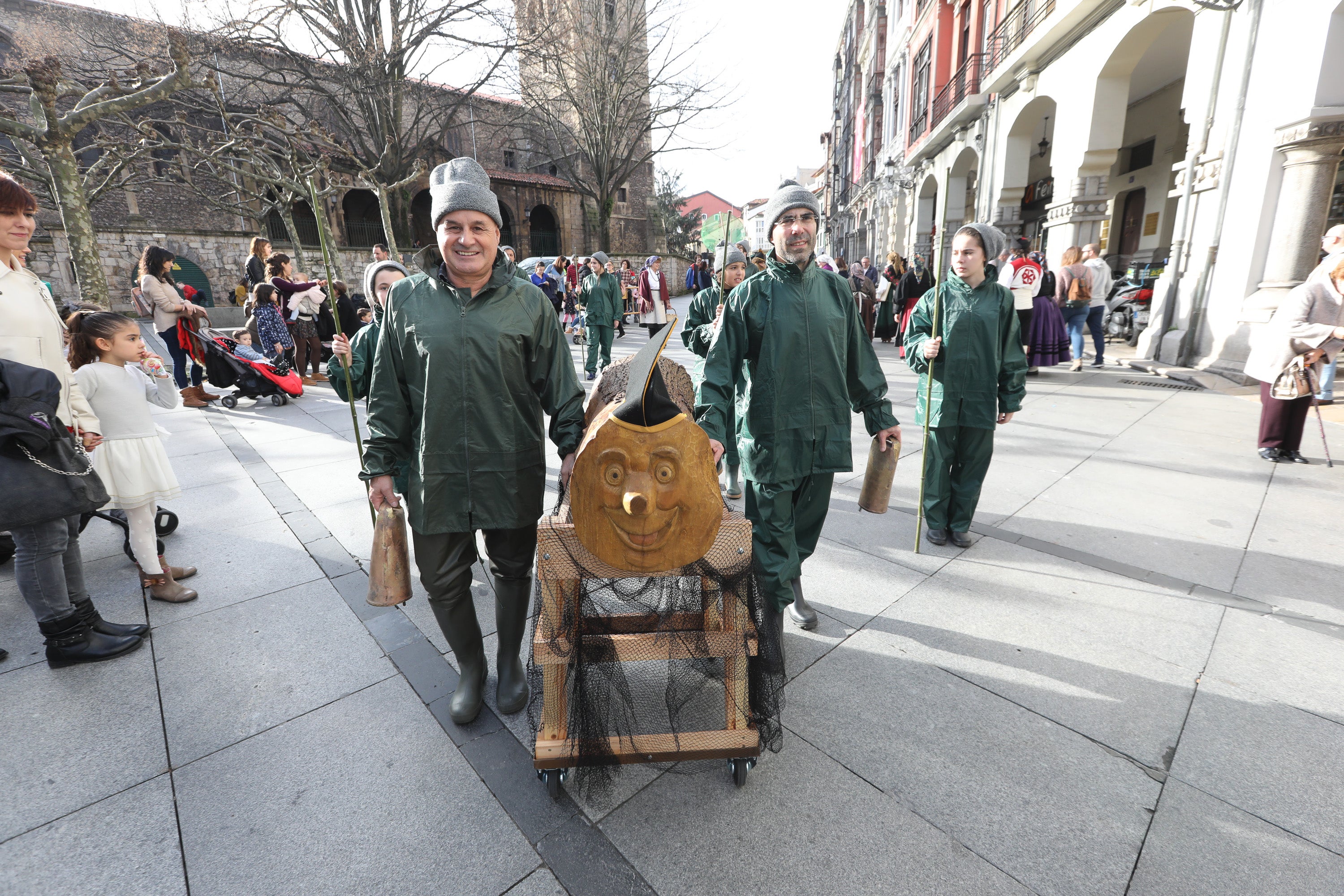 Imagen secundaria 1 - Imágenes del Nataliegu y del Ramu Nadal.