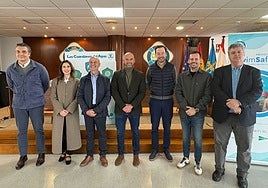Presentación de la tercera edición del SwimSafe, impulsado por el Club Santa Olaya de Gijón.