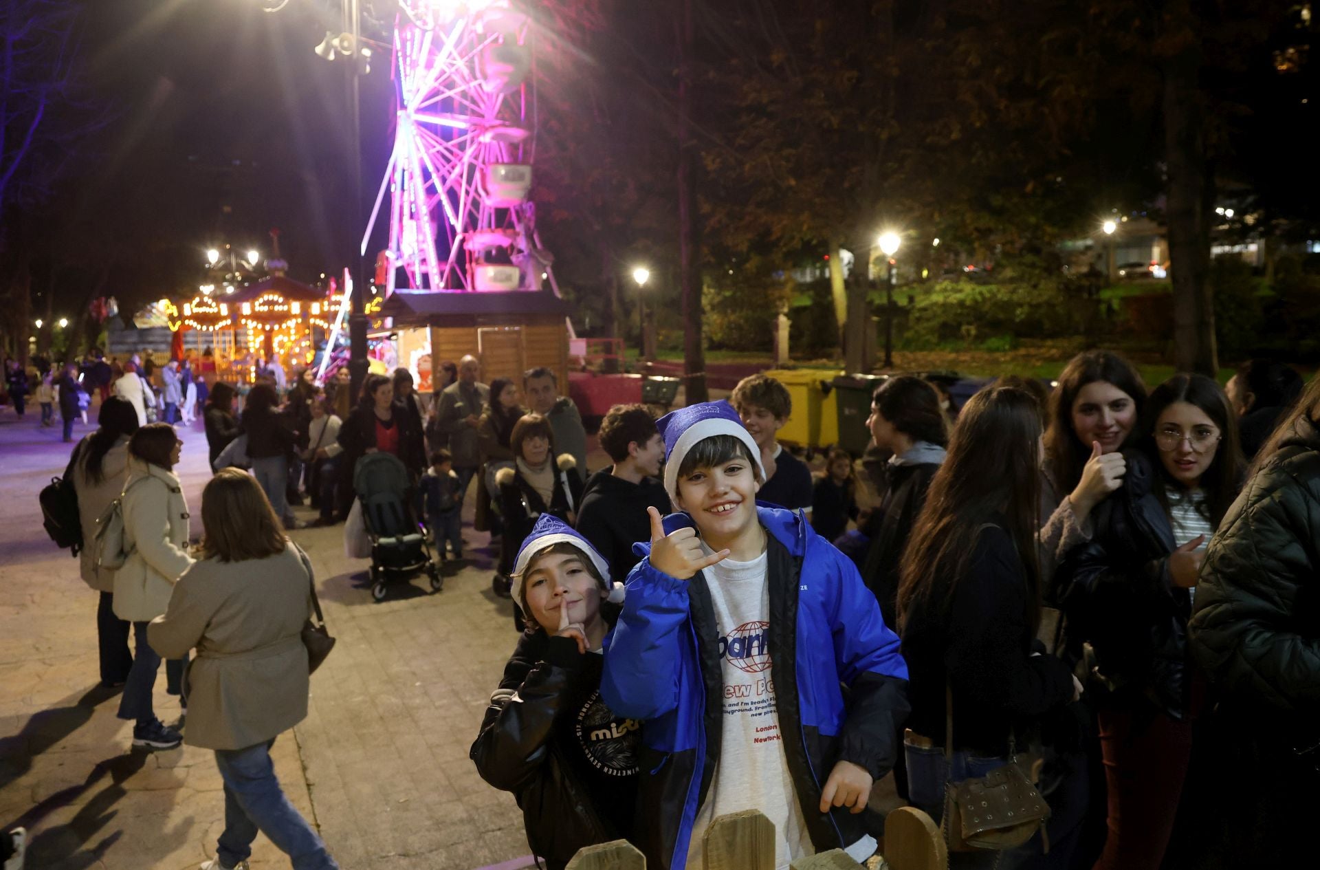 Oviedo se lanza a la calle para encender la Navidad