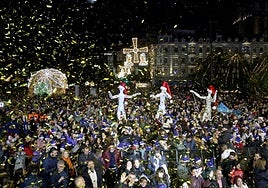 Un instante del encendido de las luces de Navidad en Oviedo.