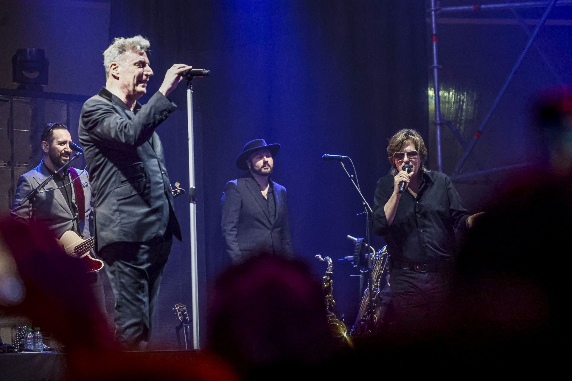 Loquillo se hace fuerte en el Gijón Arena