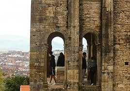 Visitantes de Santa María del Naranco.