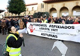 Los autónomos se echan a la calle en Oviedo