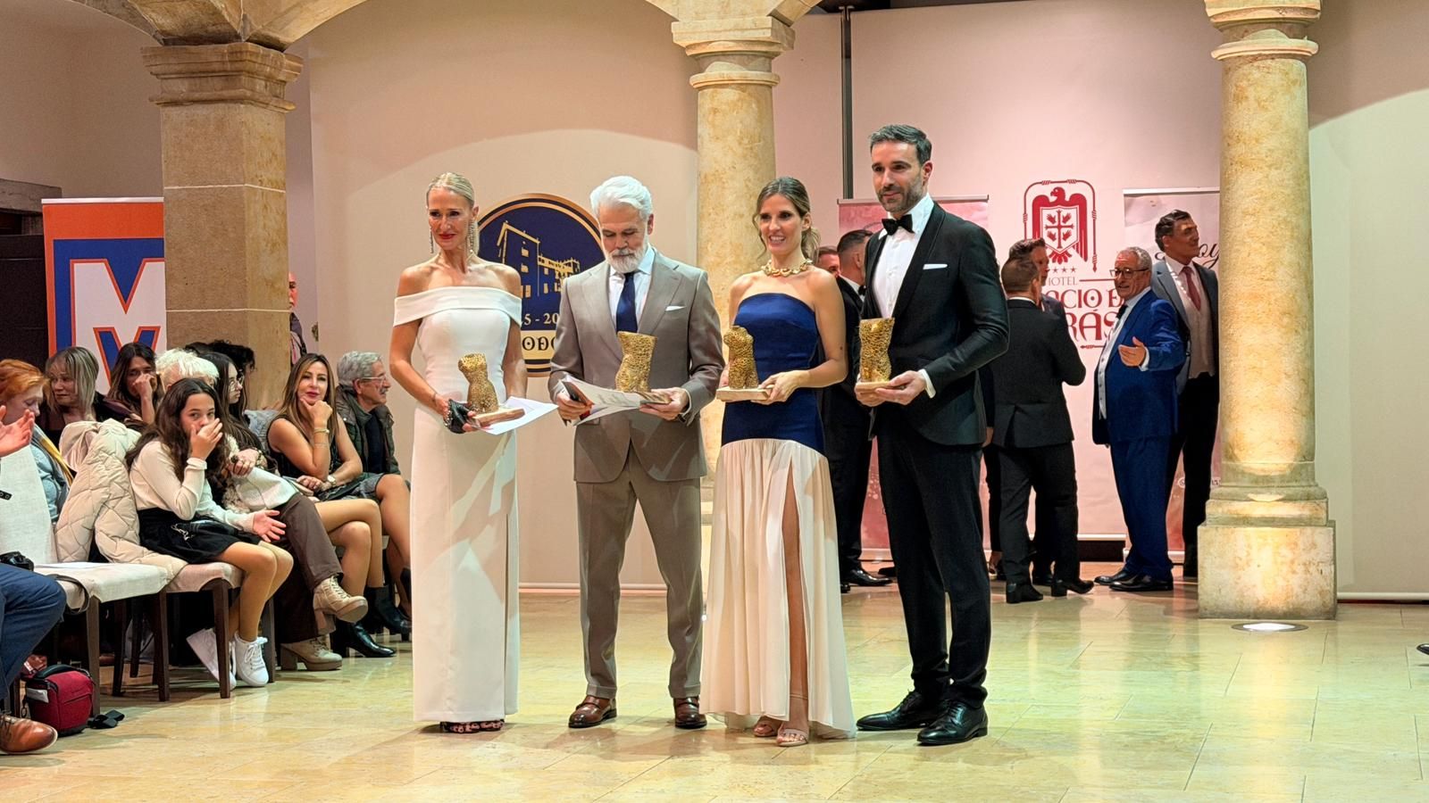 La asturiana Belén Alas, Javier Fernández, Jose Antonio Caravaca y Estefania López, los ganadores del certamen 