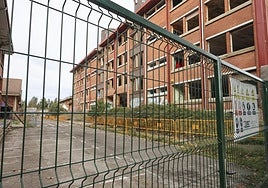 El deterioro del espacio que ocupará La Manzana del Talento sigue aumentando.