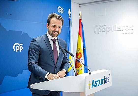 Álvaro Queipo, este martes, en la sede del PP.