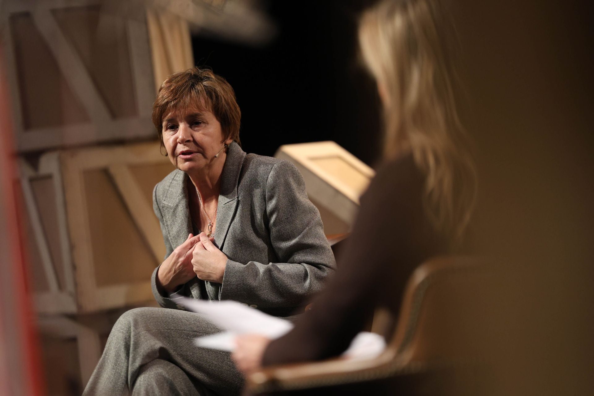 Las imágenes del encuentro de la alcaldesa de Gijón con EL COMERCIO