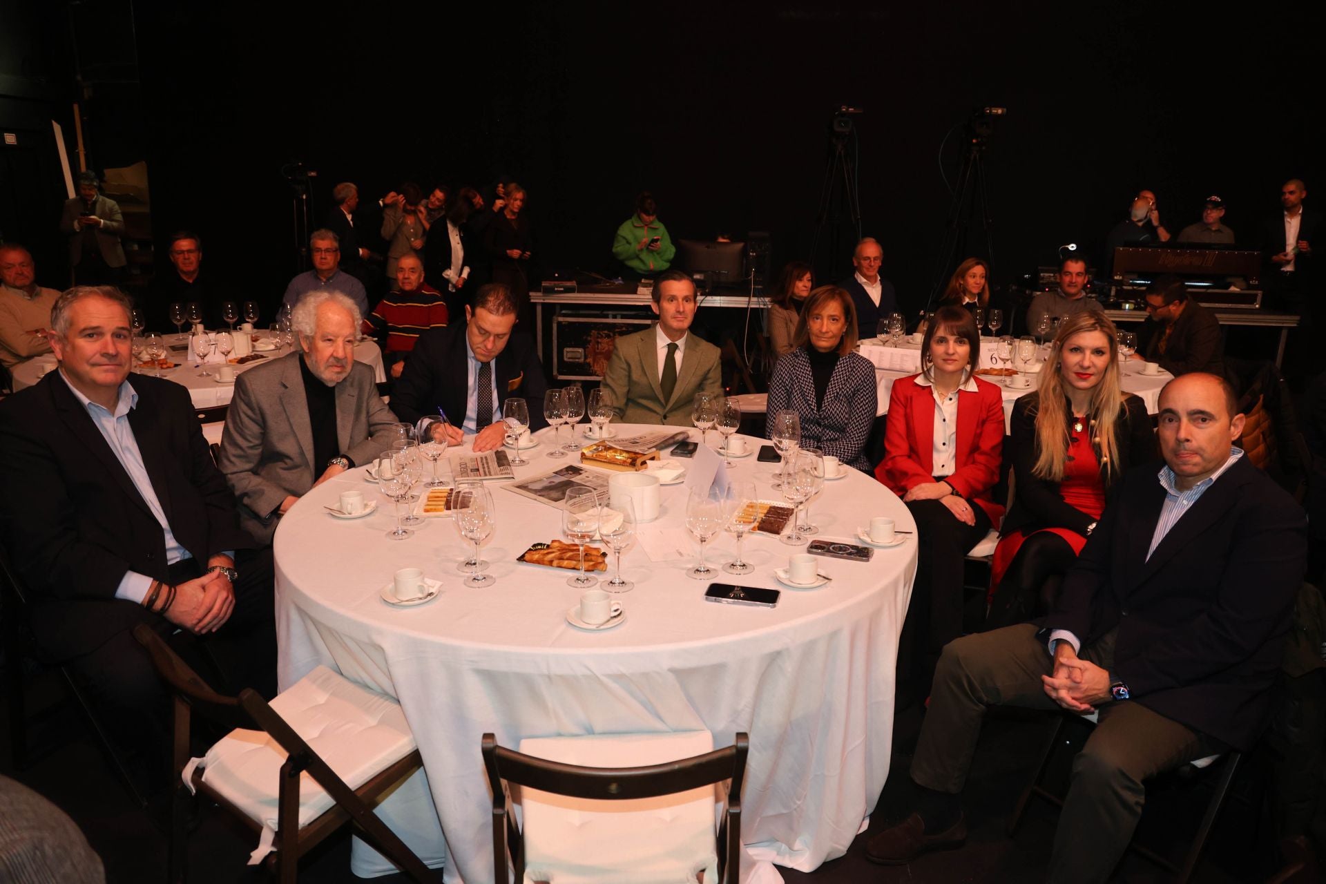 Las imágenes del encuentro de la alcaldesa de Gijón con EL COMERCIO