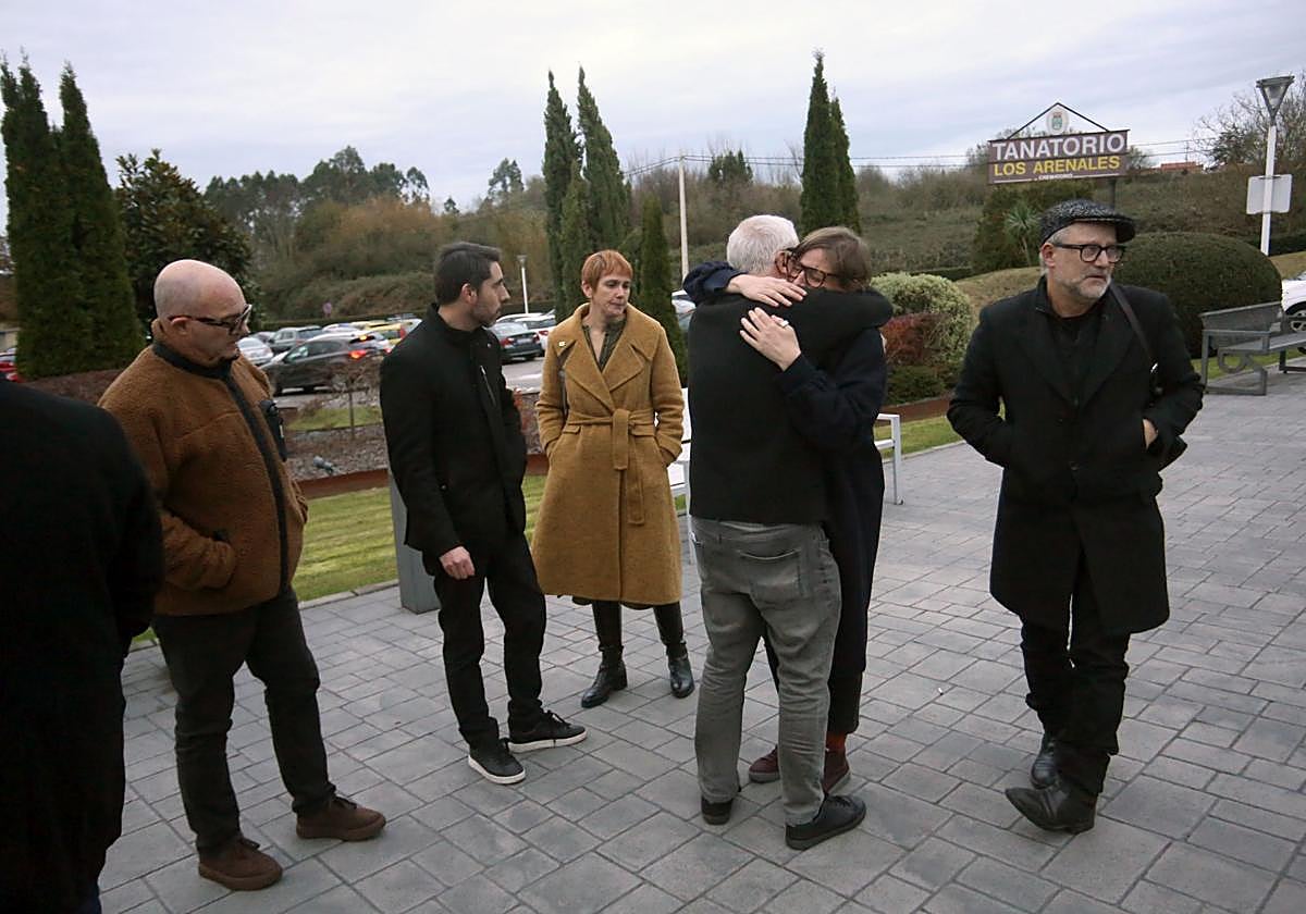 Capilla ardiente por José Luis Cienfuegos