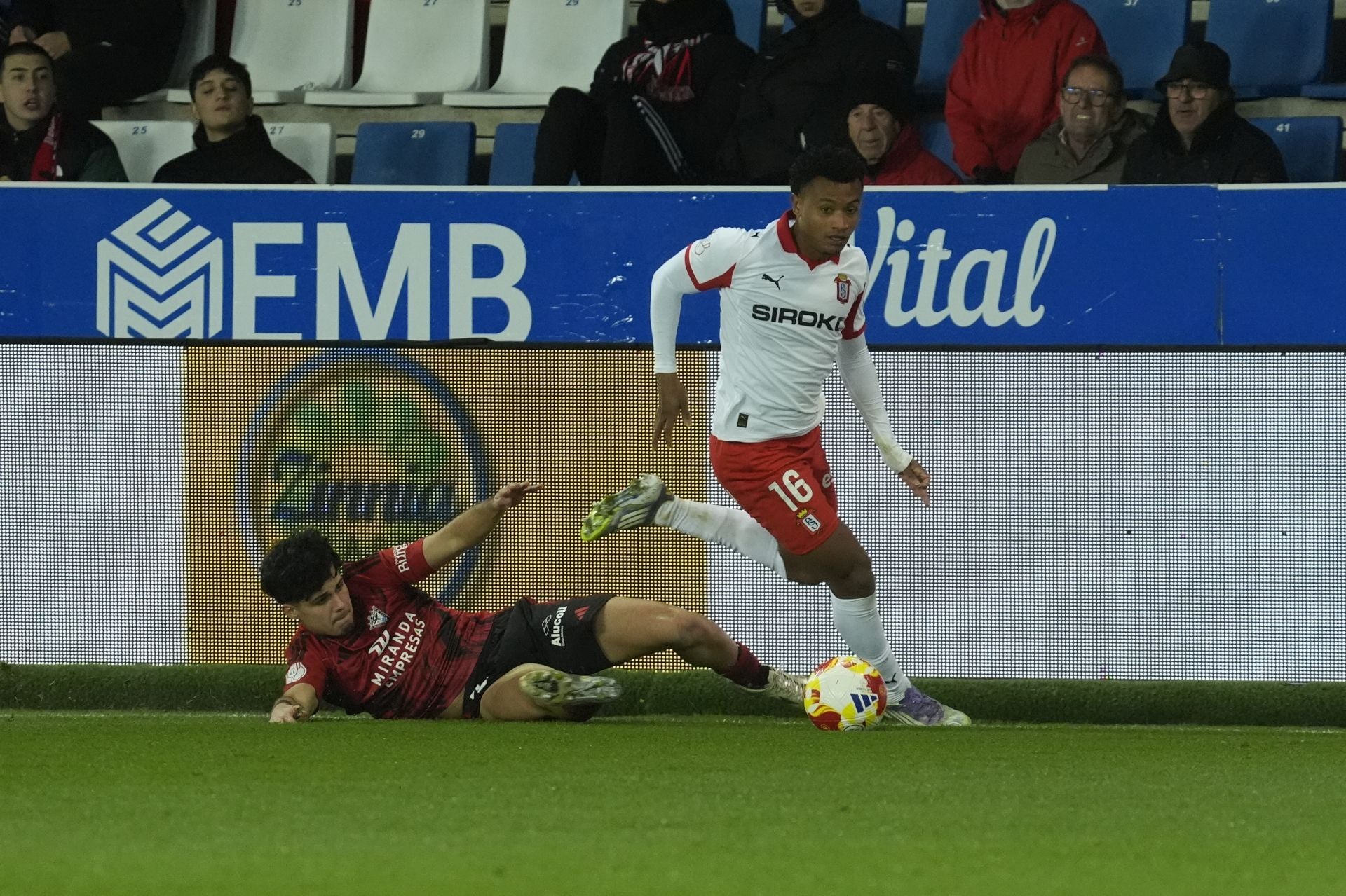 Las mejores jugadas del partido de Copa del Rey del Mirandés - Sporting de Gijón