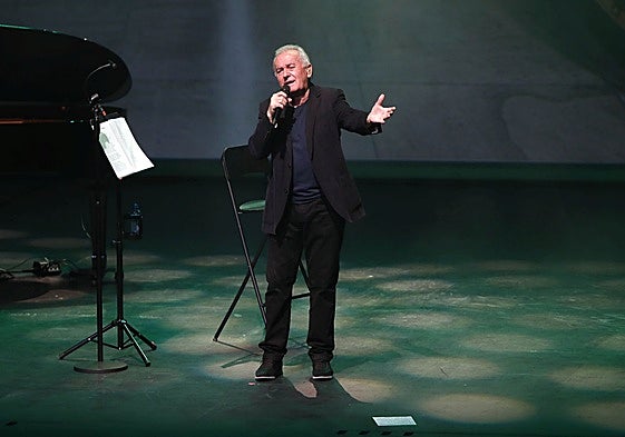 Víctor Manuel, durante un recital en el Niemeyer.