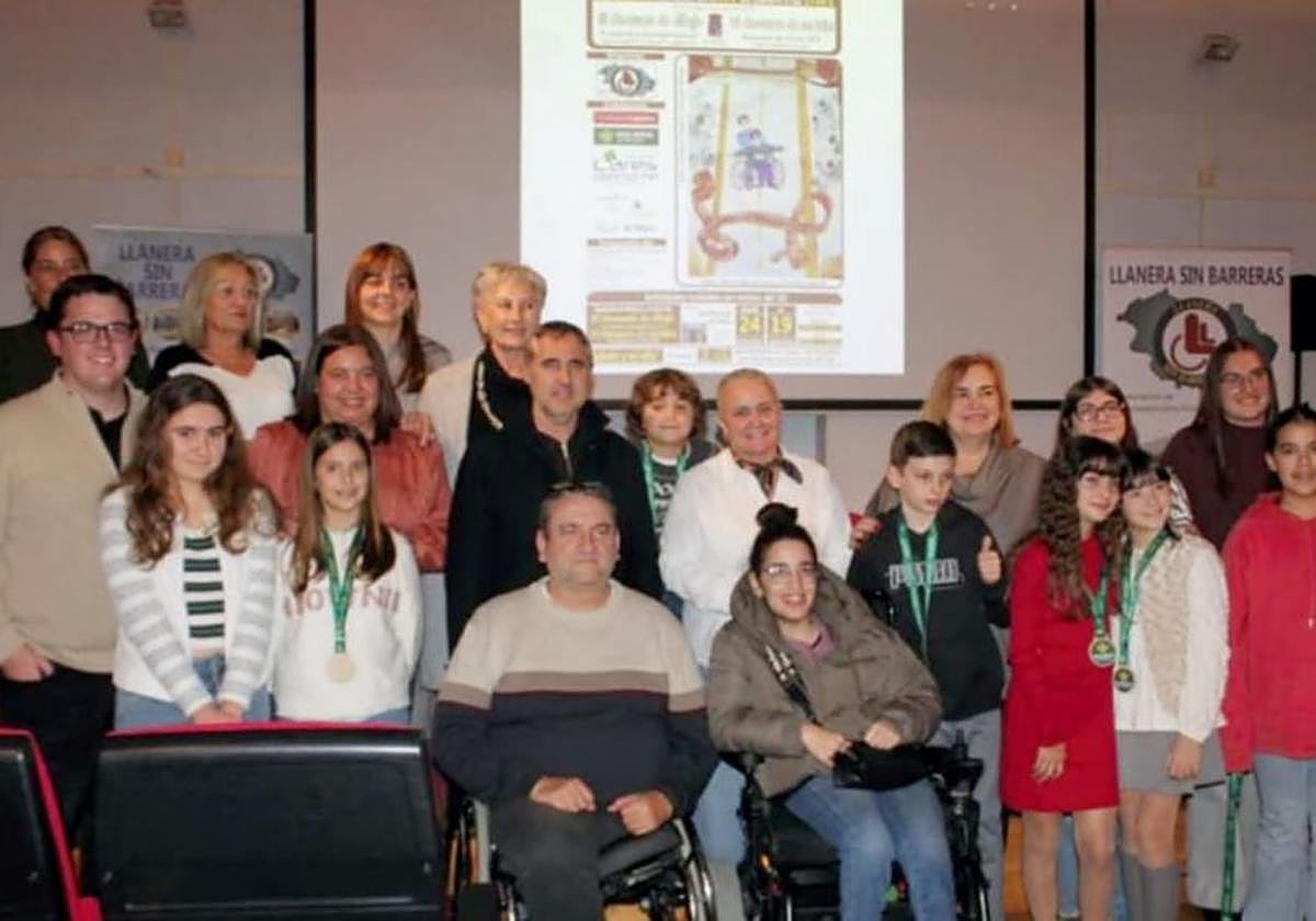 Asistentes a la entrega de premios de Llanera sin Barreras.