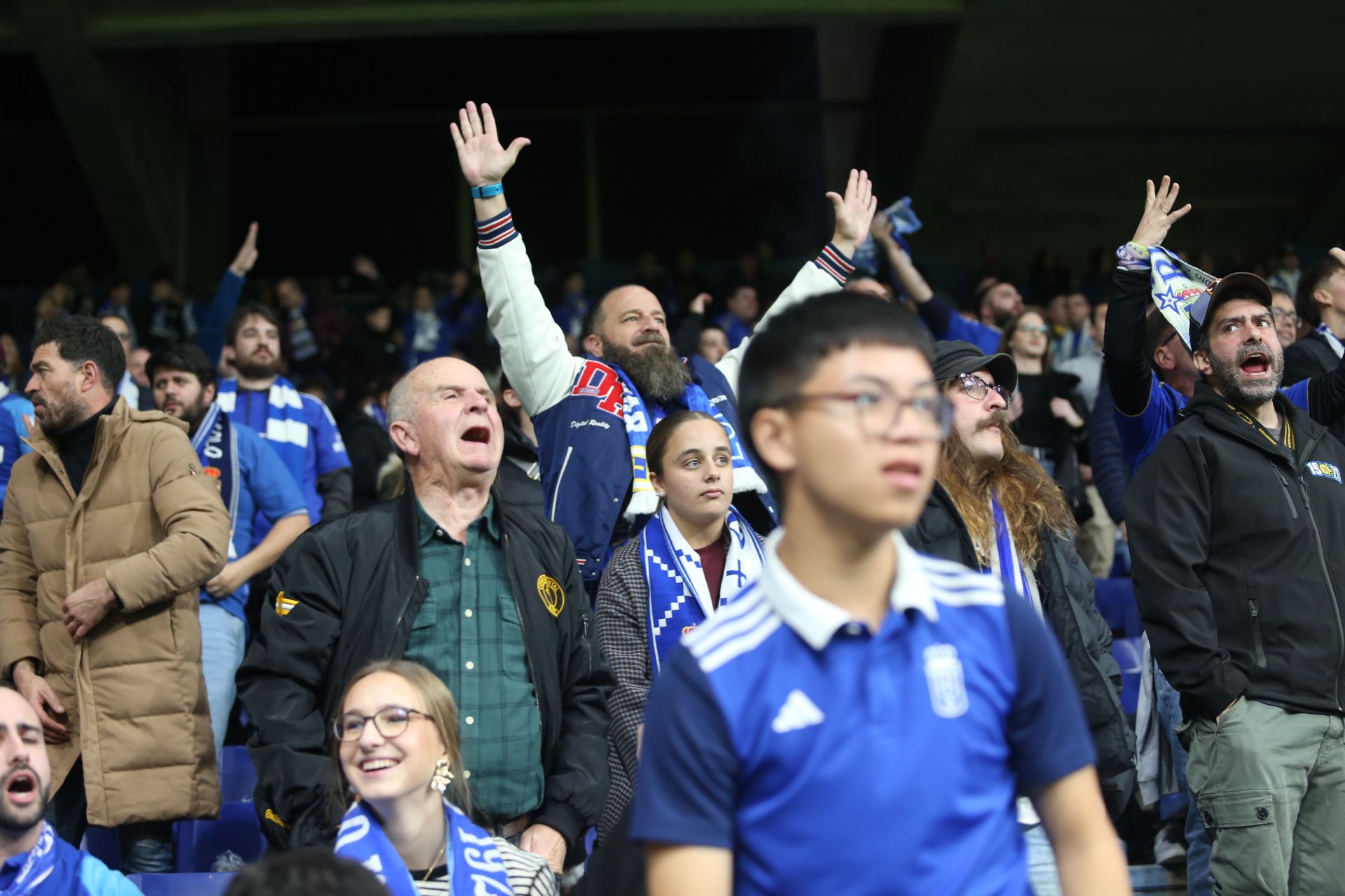 ¿Estuviste en el Real Oviedo - Mallorca? ¡Búscate en las gradas!