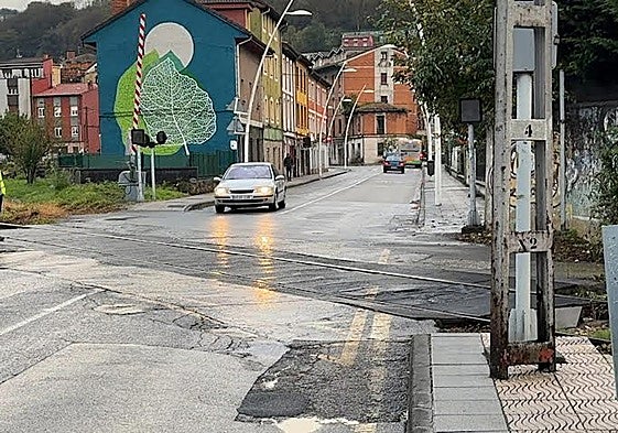 Paso a nivel de Ciaño