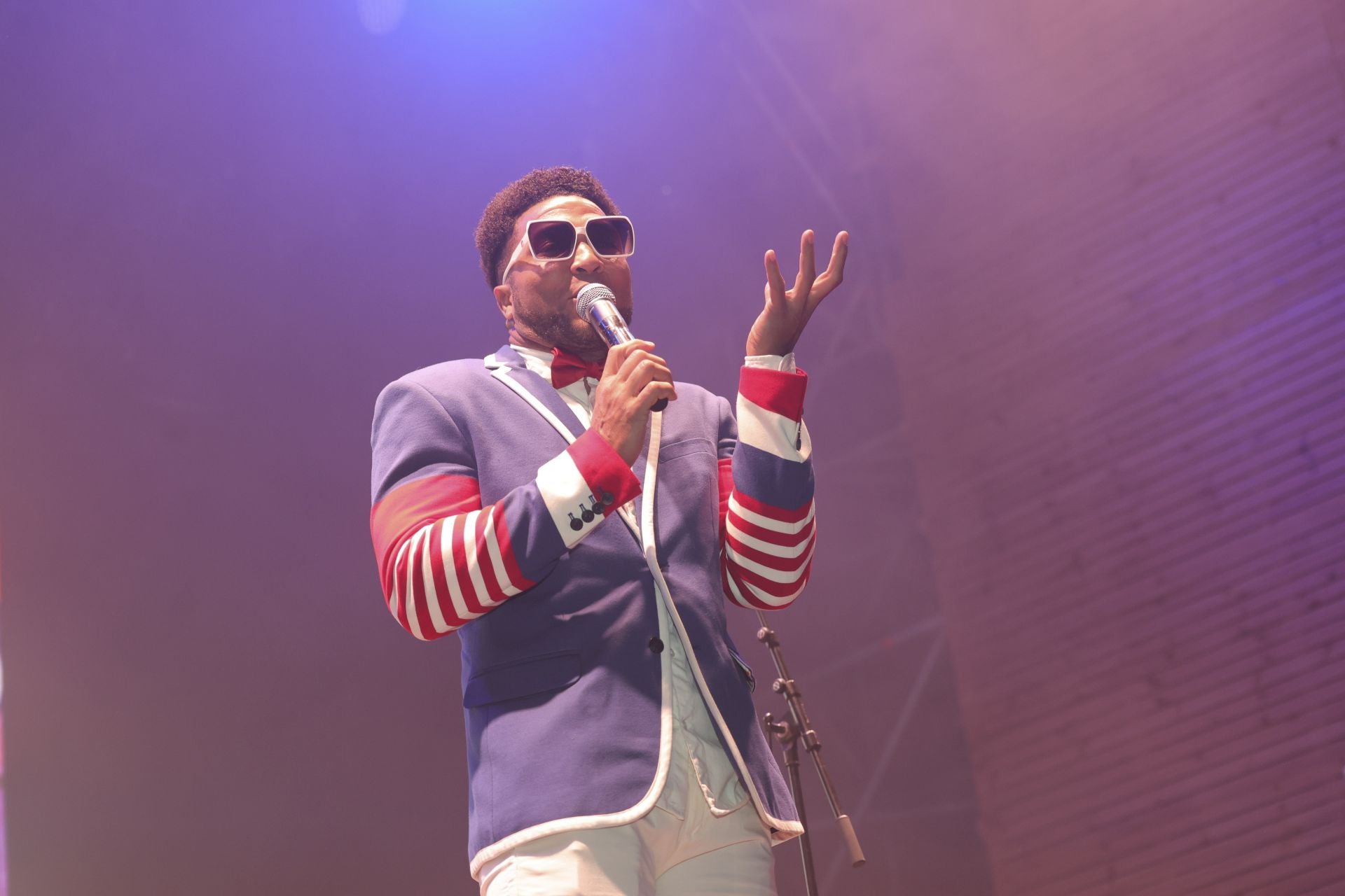 La música de los noventa sigue molando en Gijón