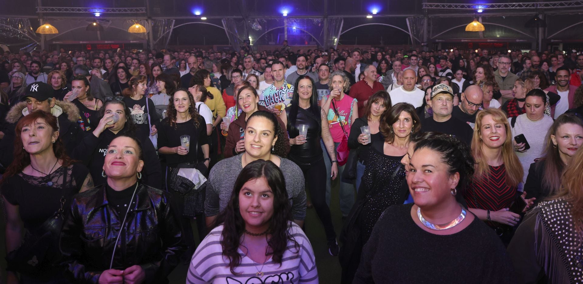 La música de los noventa sigue molando en Gijón