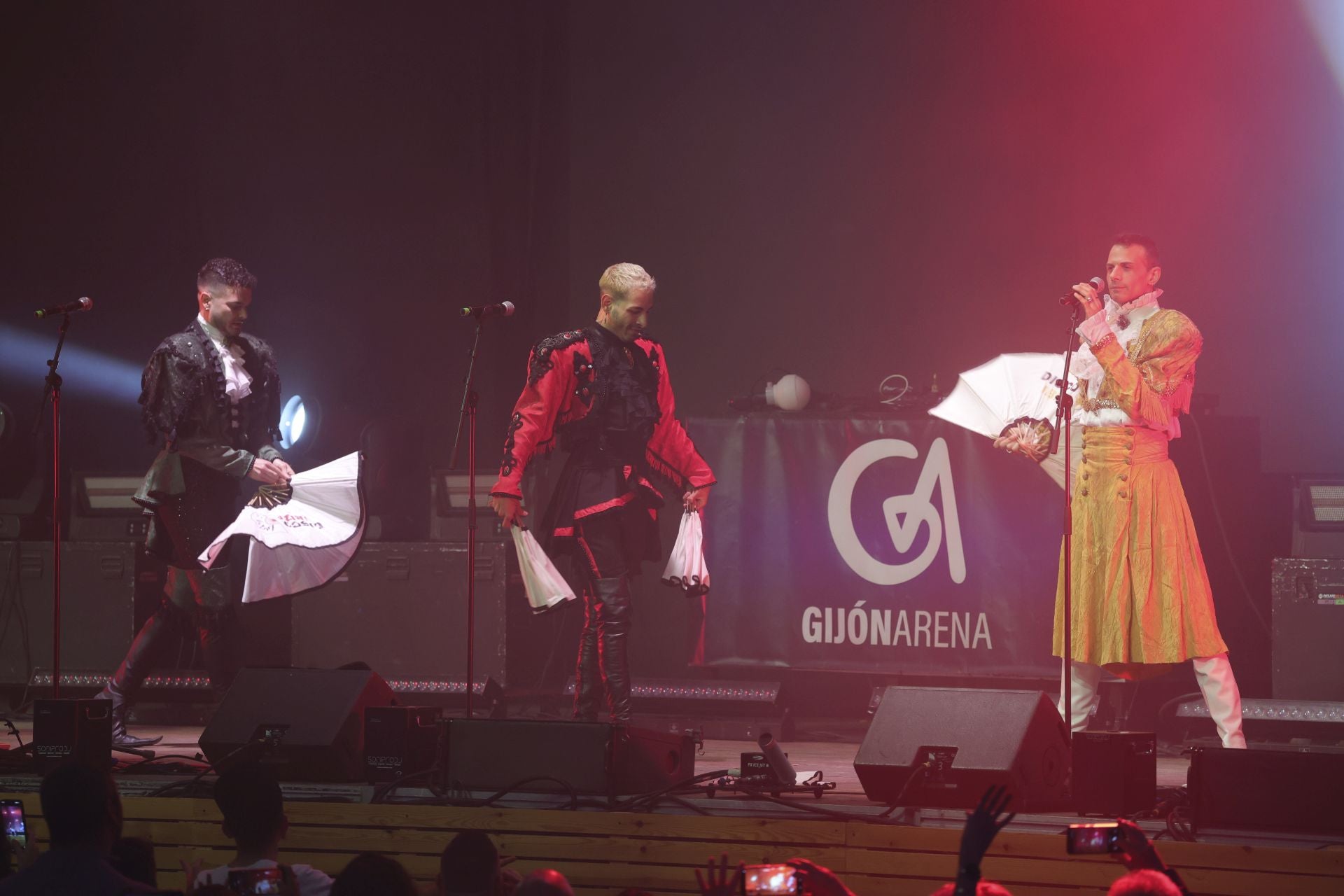 La música de los noventa sigue molando en Gijón