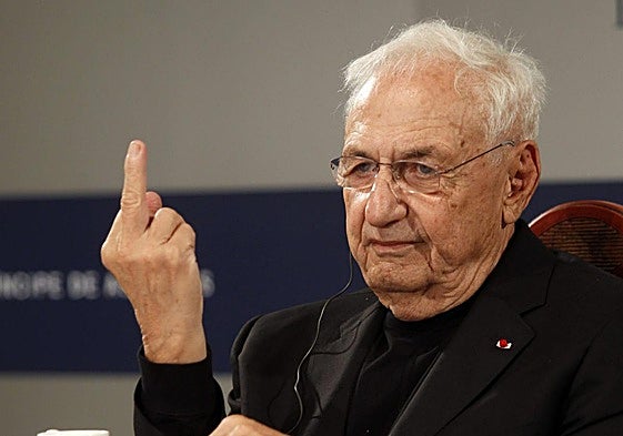 Frank Gehry y su 'peineta'.
