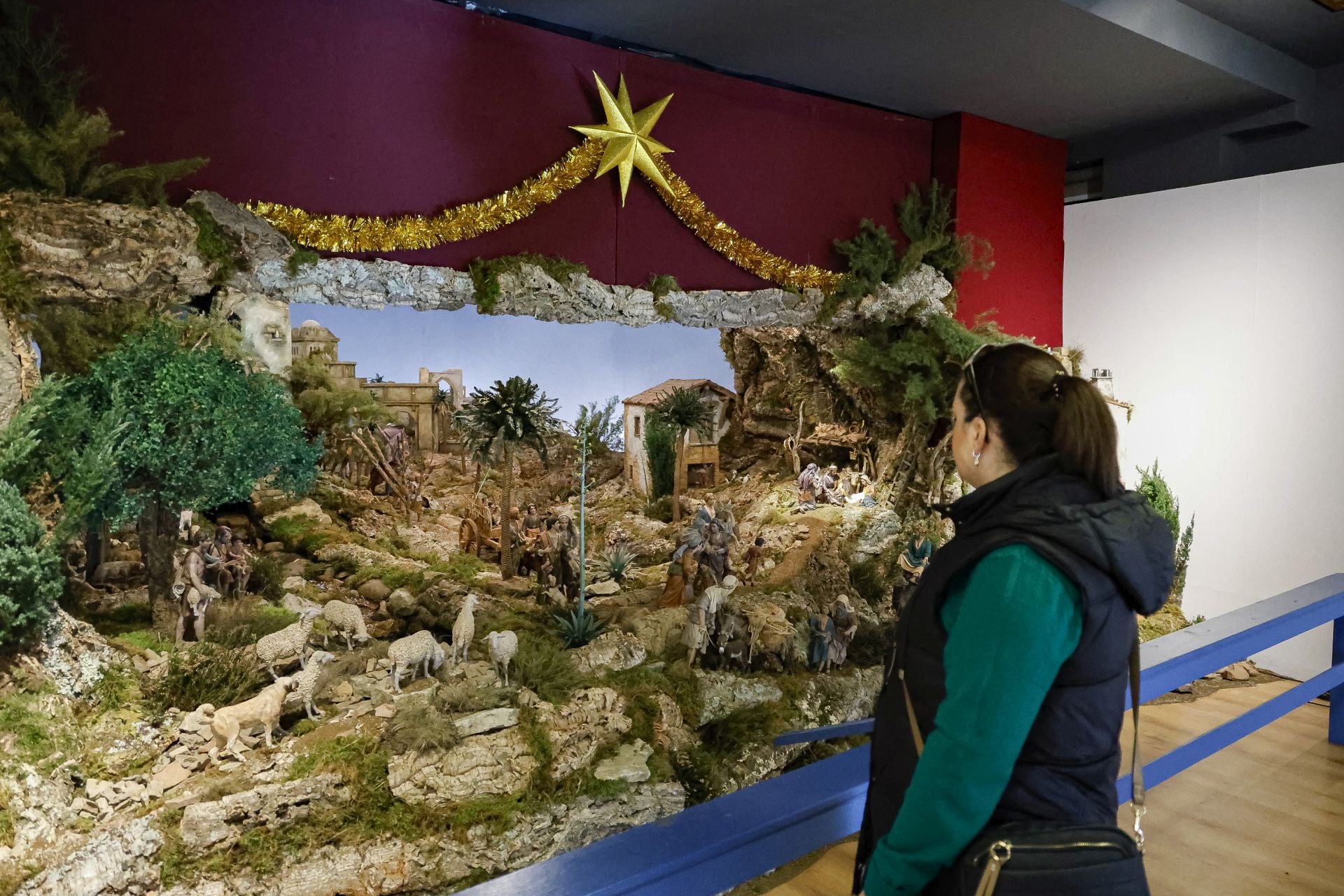 La Ruta de los Belenes de Villaviciosa: un clásico escaparate navideño