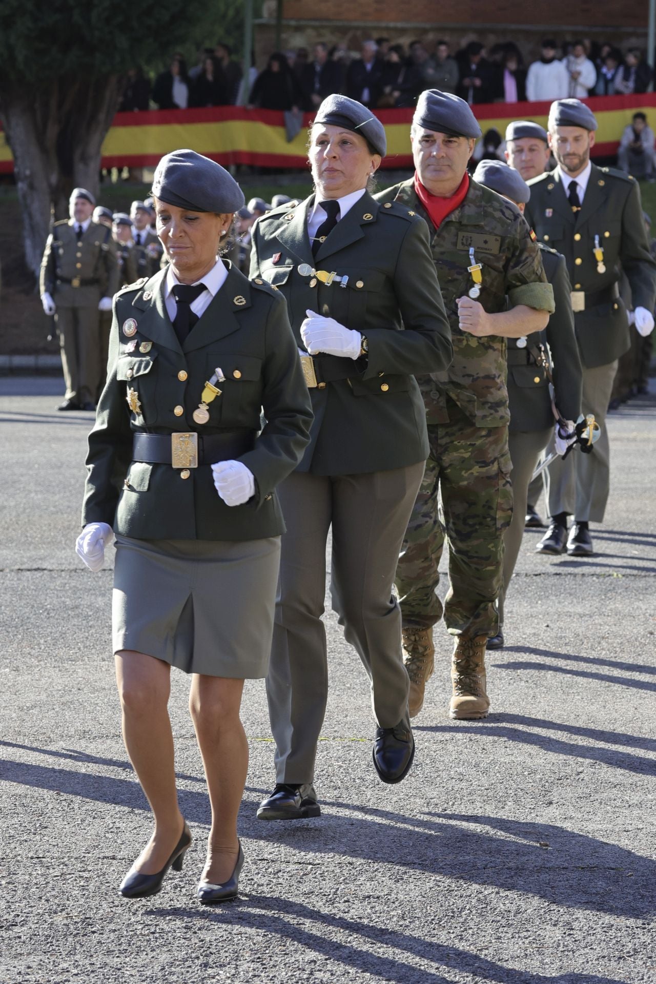 Parada militar y una despedida: las imágenes del Día de la Inmaculada en Cabo Noval