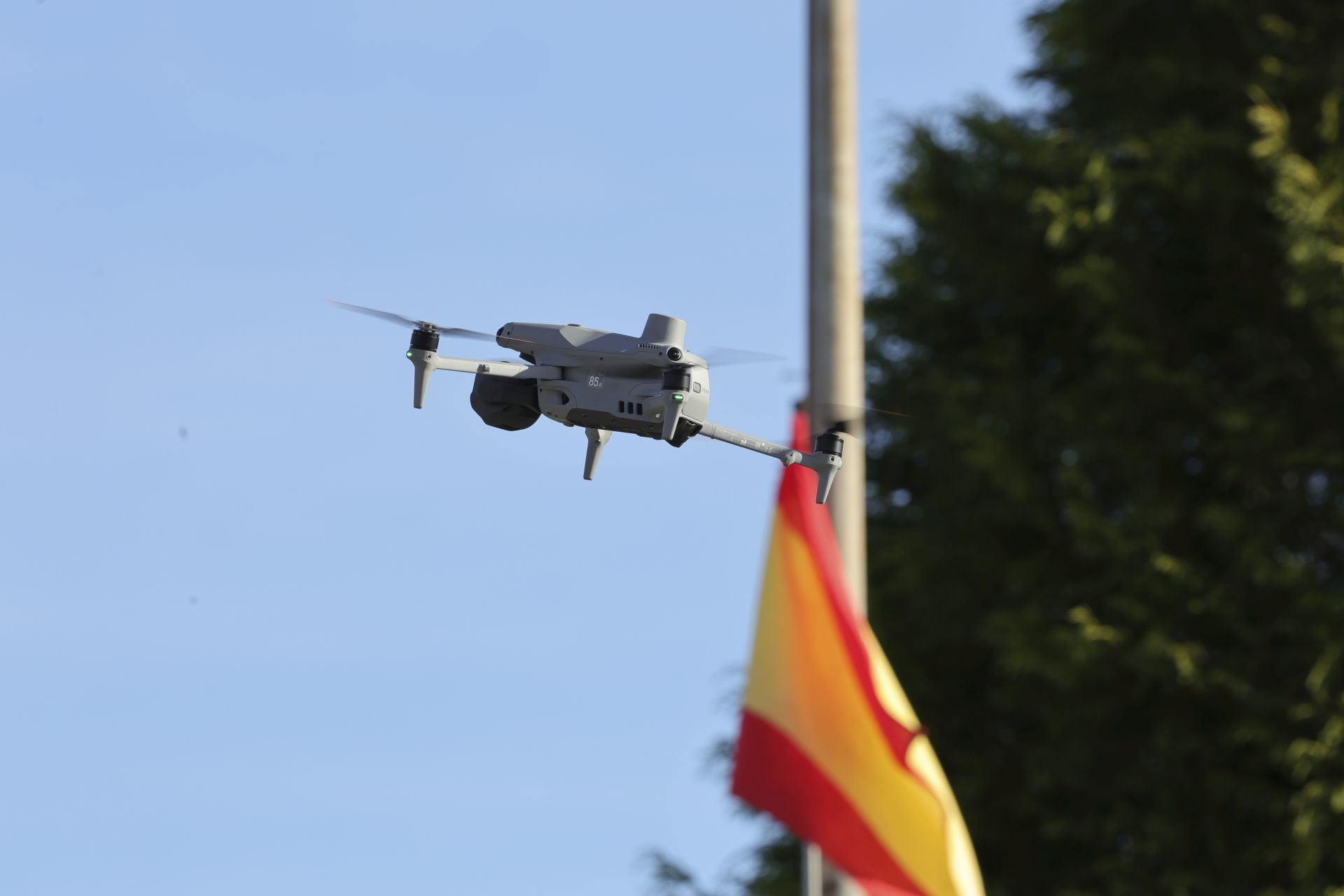 Parada militar y una despedida: las imágenes del Día de la Inmaculada en Cabo Noval