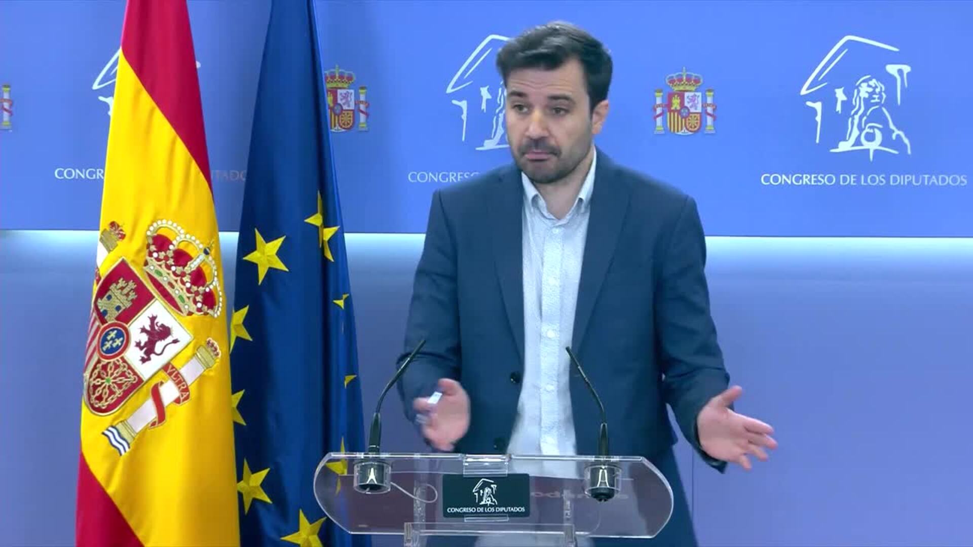 Podemos se inclina por apoyar la reducción de jornada, pero la ve como un avance "modesto"