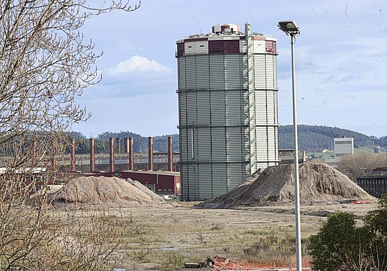 Sepides está «abierta a analizar cualquier propuesta» para los suelos de baterías de Avilés