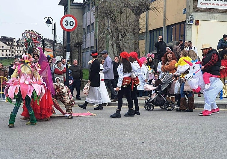 Corvera se adentra en un Antroxu 2026 hechizado por la magia