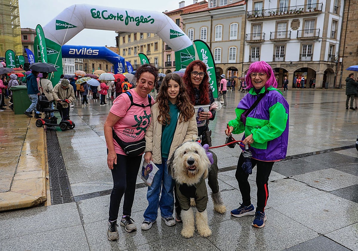 Avilés pone el broche a los actos del 8M con una marcha por la igualdad ...