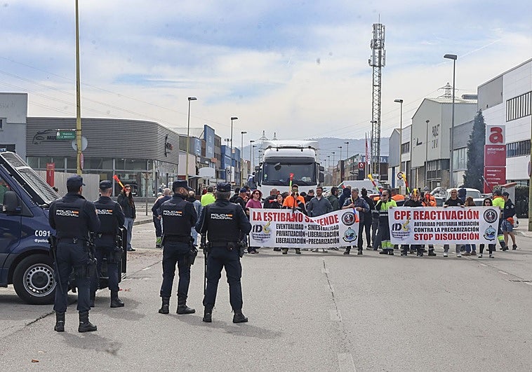Comienza la negociación del despido colectivo del Centro Portuario de Empleo de Avilés